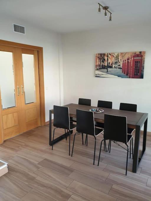 Chalet Ifema 5 Habitaciones 4 Banos, Parking Free Madrid Exterior photo